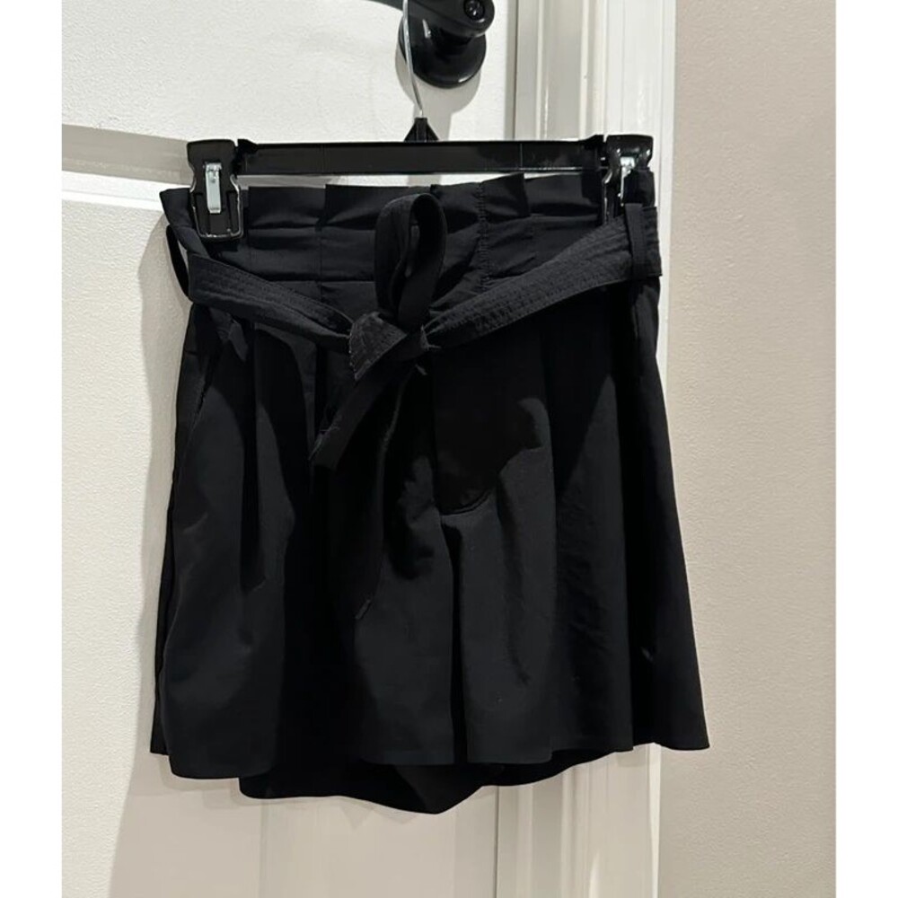 Athleta Black Skyline High Rise Paperbag Shorts